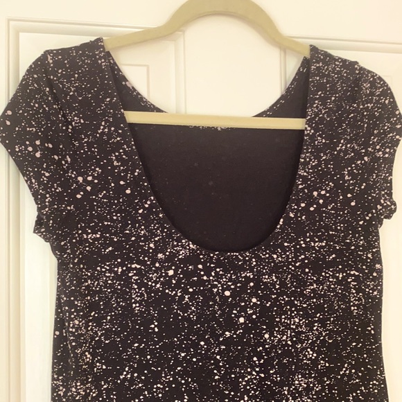 Simple Fun Dress - Picture 4 of 4